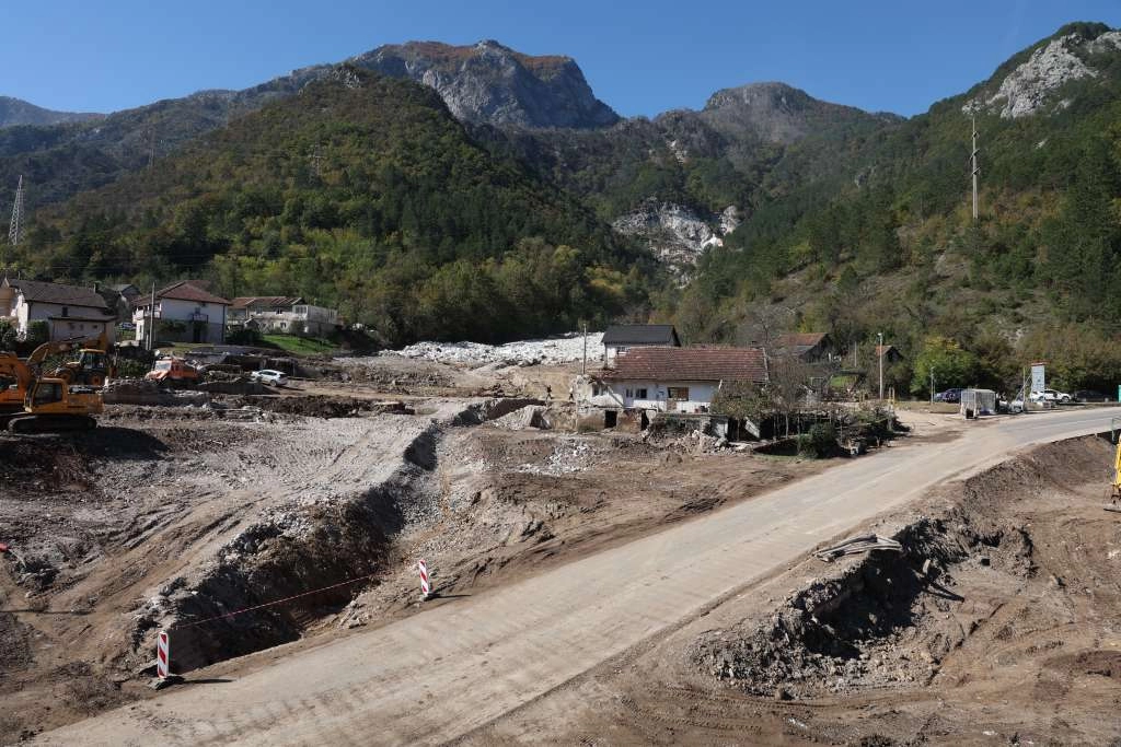 Nastavljeni radovi na raščišćavanju ruševina u Donjoj Jablanici